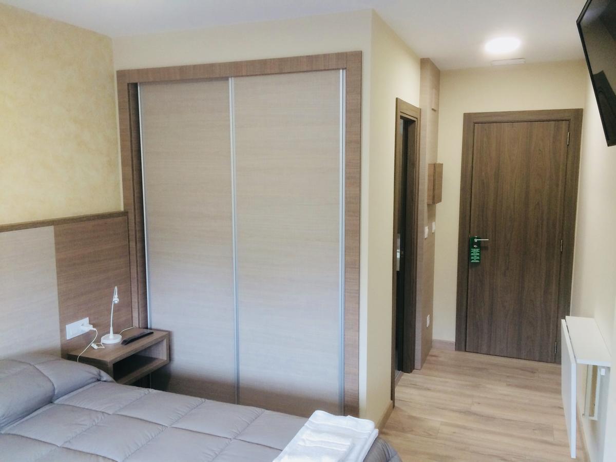 Hostal Oregar Hotel Сантяго де Компостела Екстериор снимка